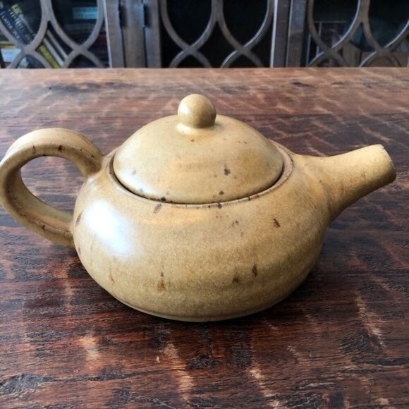 Vintage Handmade Studio Tea Pot and Sugar Bowl - Picture 3 of 12